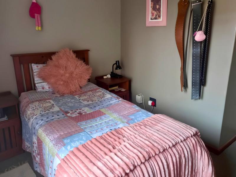 4 Bedroom Property for Sale in Heiderand Western Cape